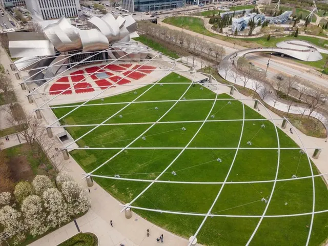 $1,235,000 | 130 North Garland Court, Unit 5101, Chicago, IL 60602