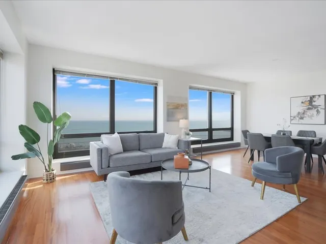 $1,235,000 | 130 North Garland Court, Unit 5101, Chicago, IL 60602