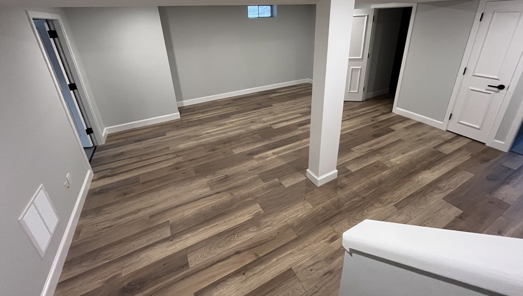 7 Wainwright Road, Unit 13 Winchester, MA 01890 - Photo 23 of 24