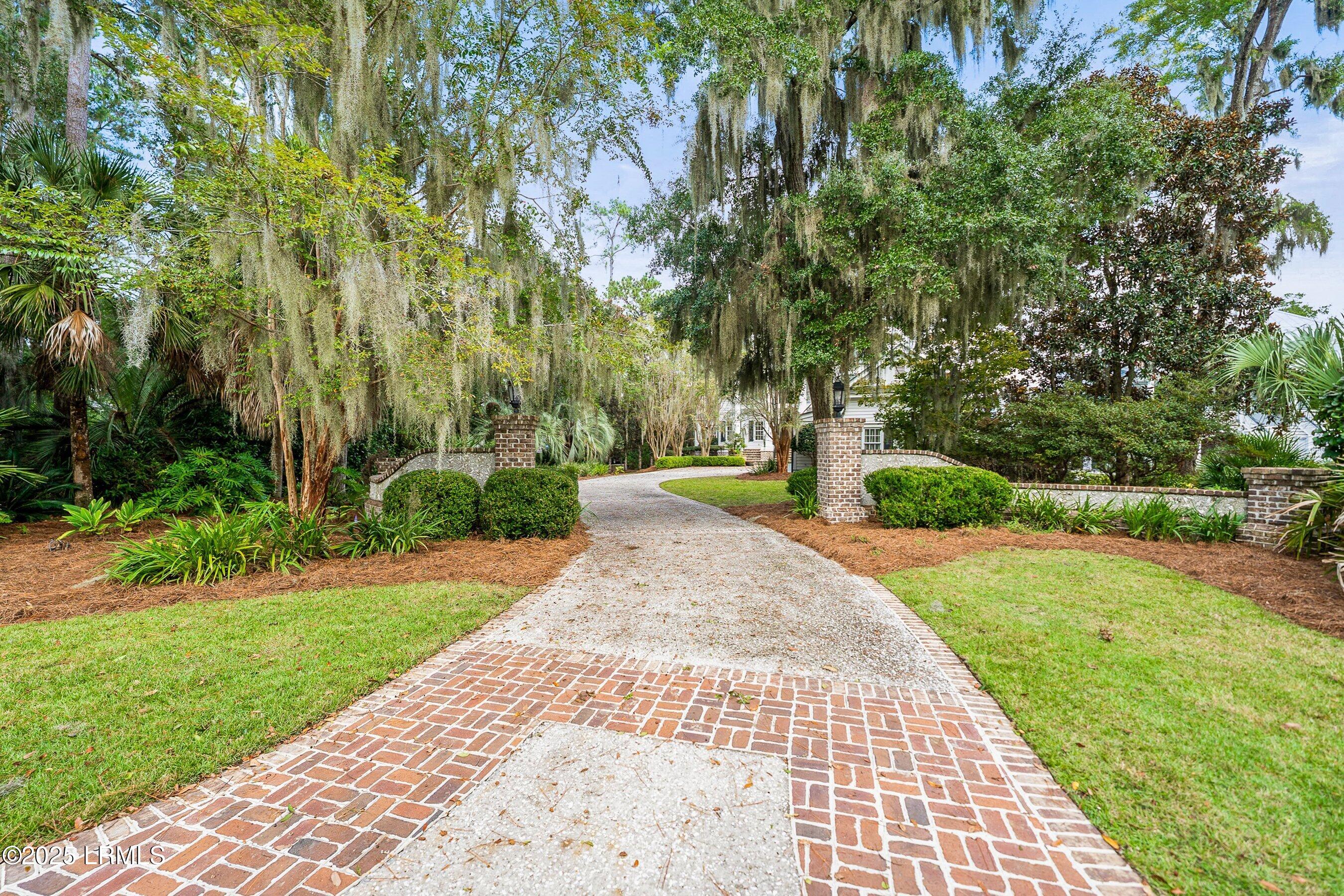 27 Anchorage Way Beaufort, SC 29902 - Photo 6 of 95 DSC08671-565-1.jpg-SMALL