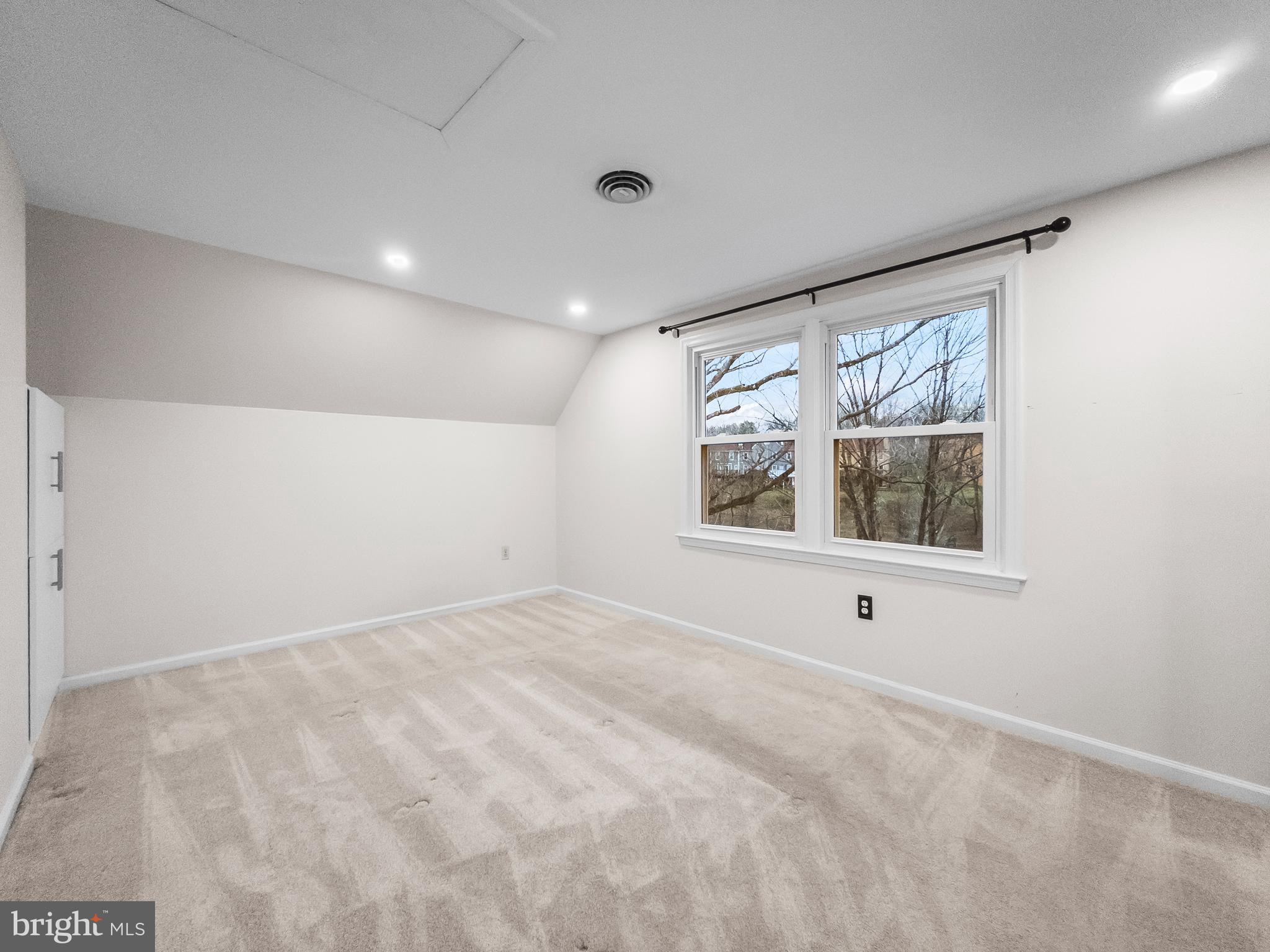 6586 Hemlock Point Road New Market, MD 21774 - Photo 12 of 19 Bedroom 1