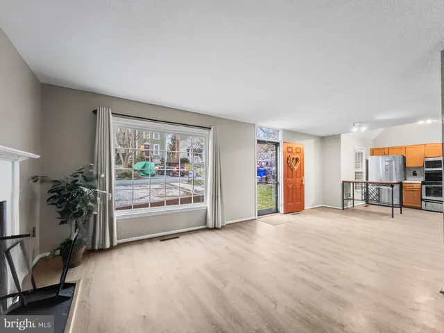 $2,850 | 6586 Hemlock Point Road, New Market, MD 21774