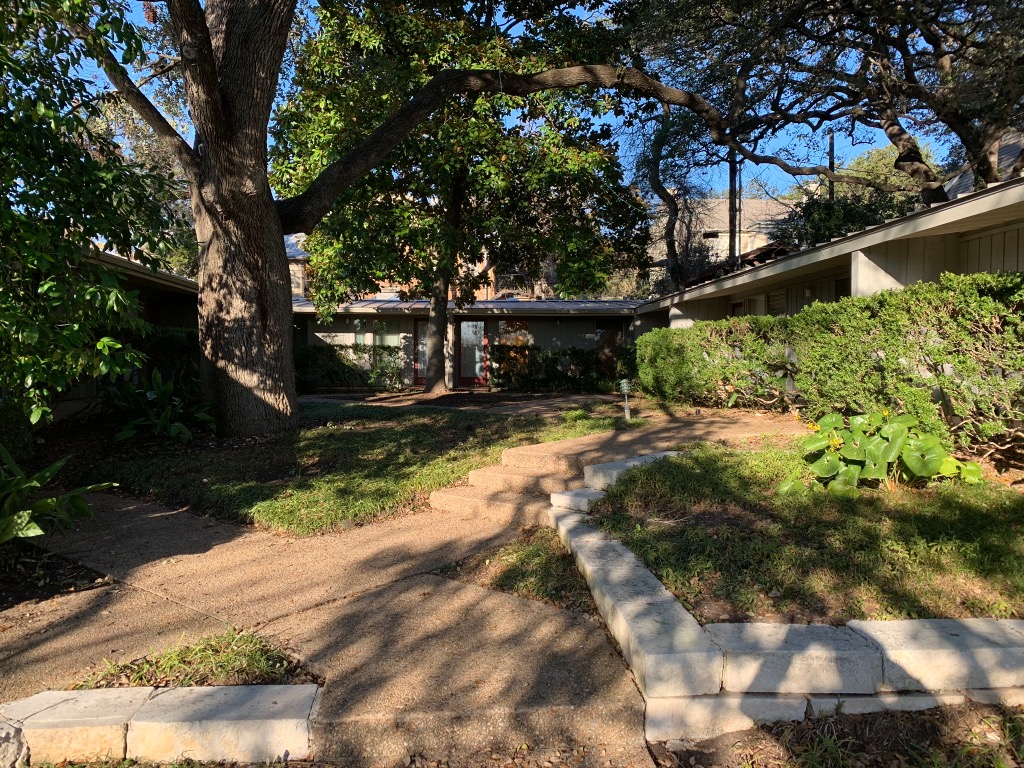 1714 Summit View Place, Unit 3 Austin, TX 78703 - Photo 17 of 17 View of yard