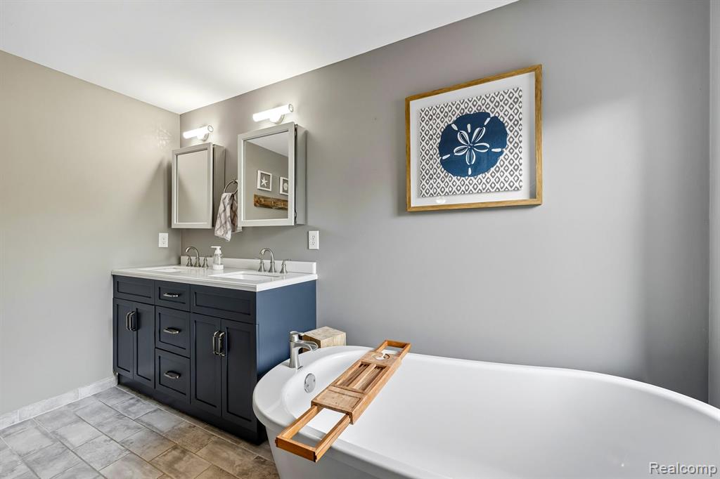 1938 Kilburn Road West Rochester Hills, MI 48306 - Photo 41 of 69