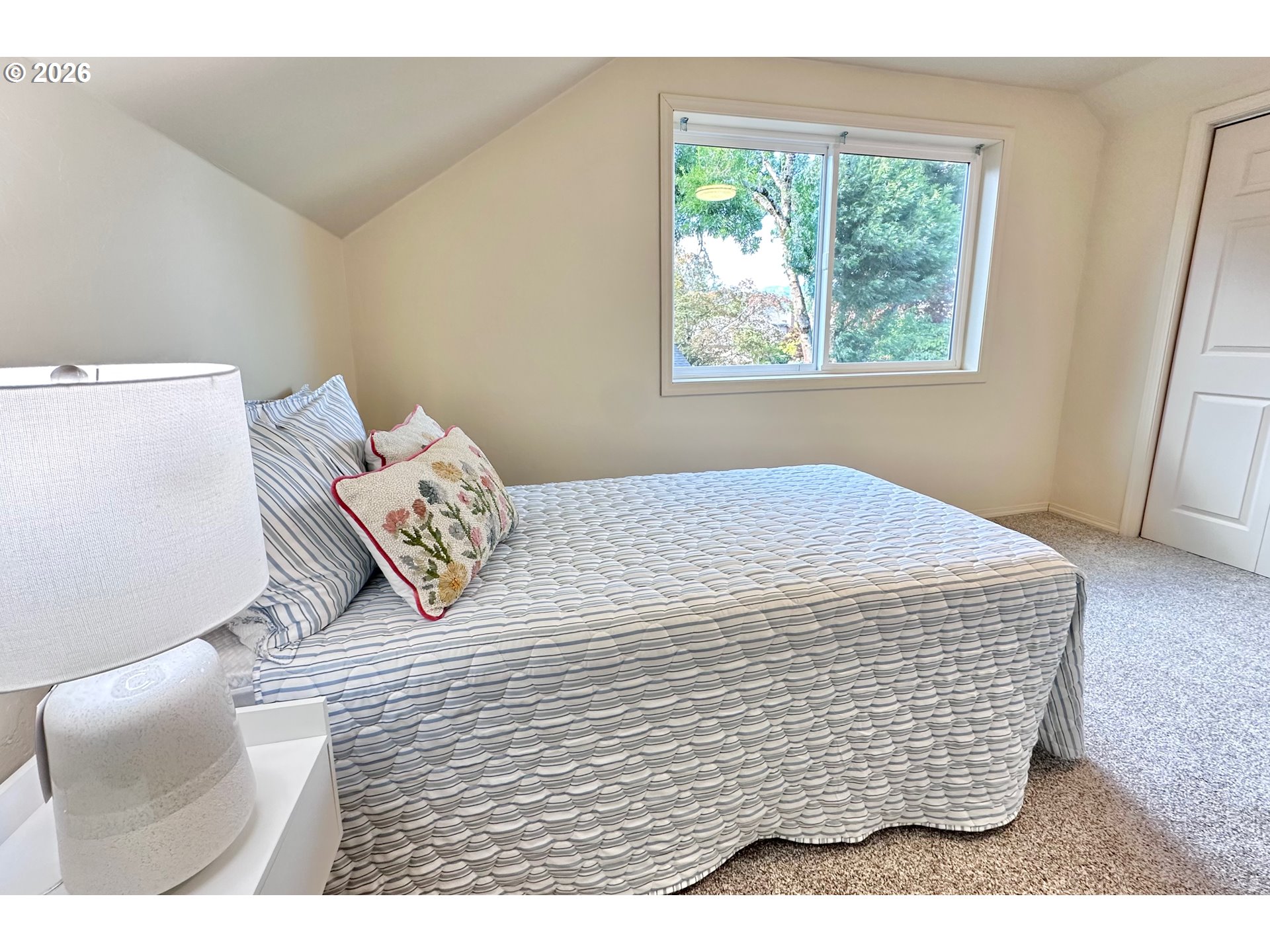 1364 Victorian Way Eugene, OR 97401 - Photo 24 of 38