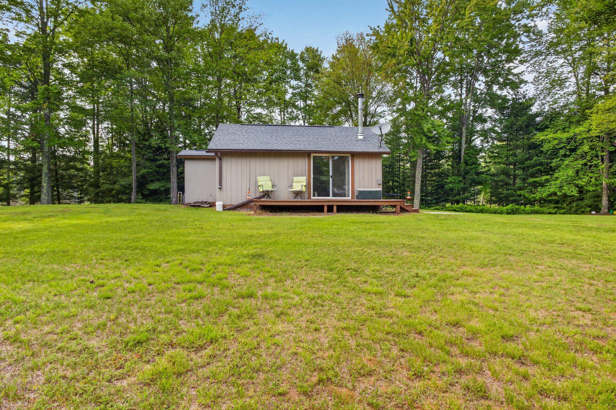 W4220 Number 7 Road Menominee, MI 49858 - Photo 6 of 54