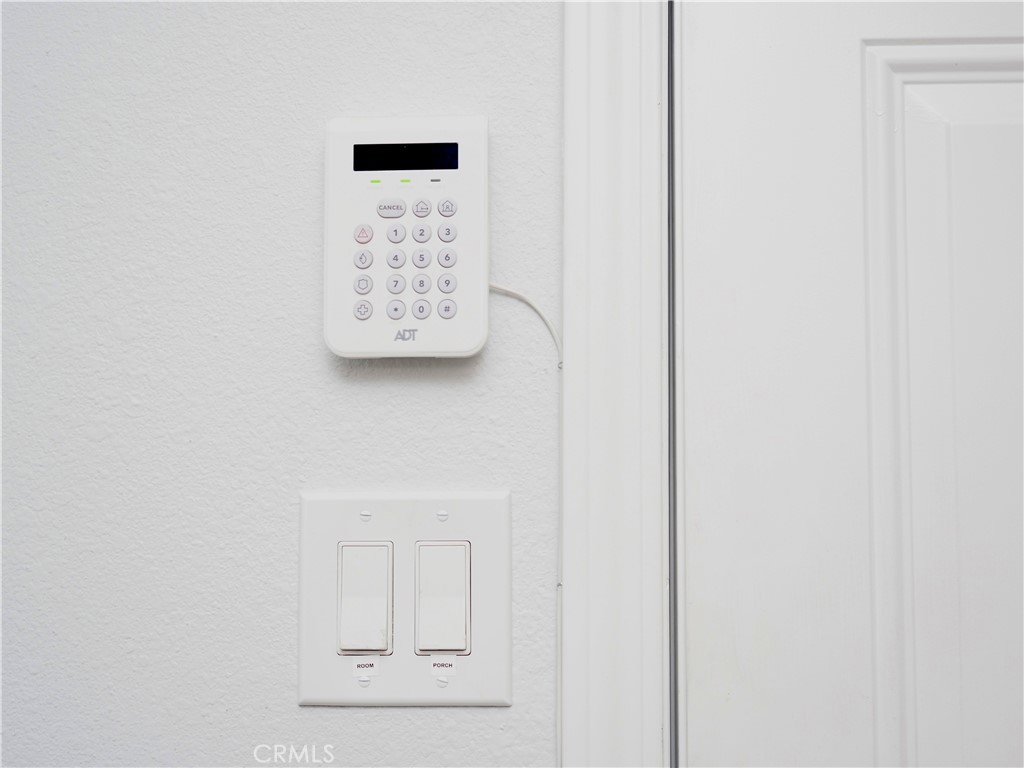 1220 West 56th Street Los Angeles, CA 90037 - Photo 5 of 5