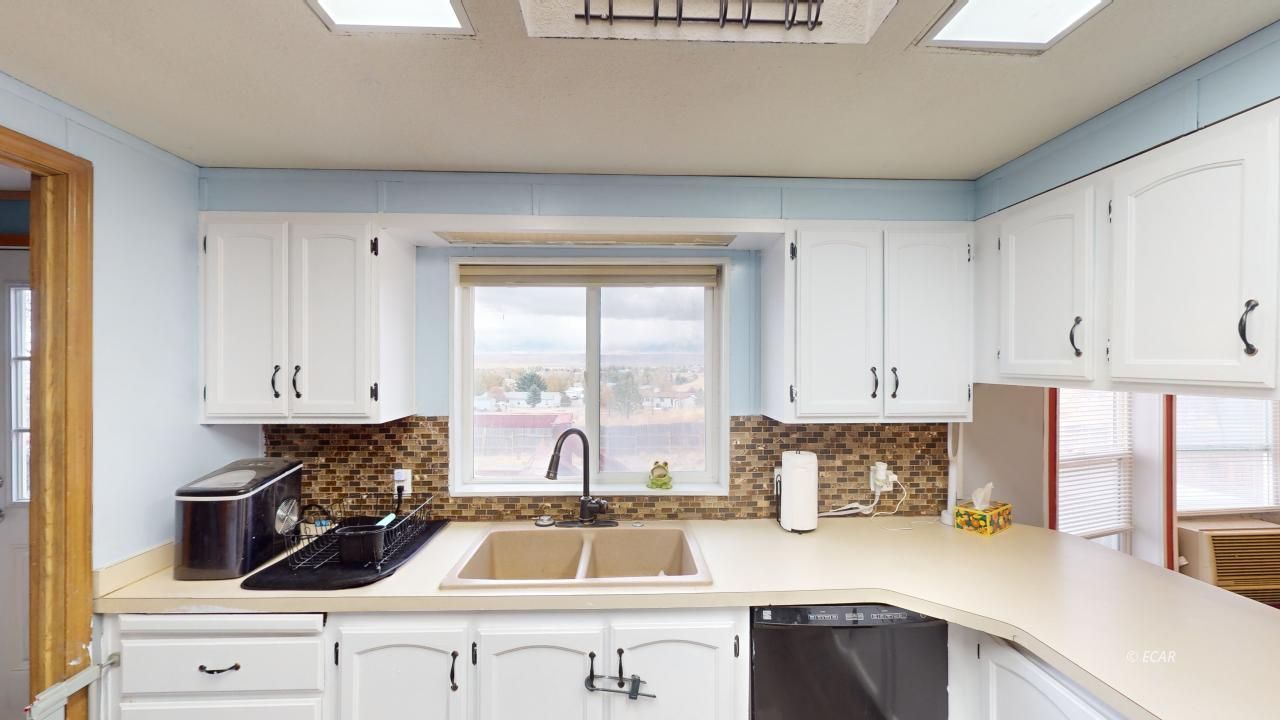 716 Spring Valley Parkway Spring Creek, NV 89815 - Photo 13 of 39 Gallery Image 13