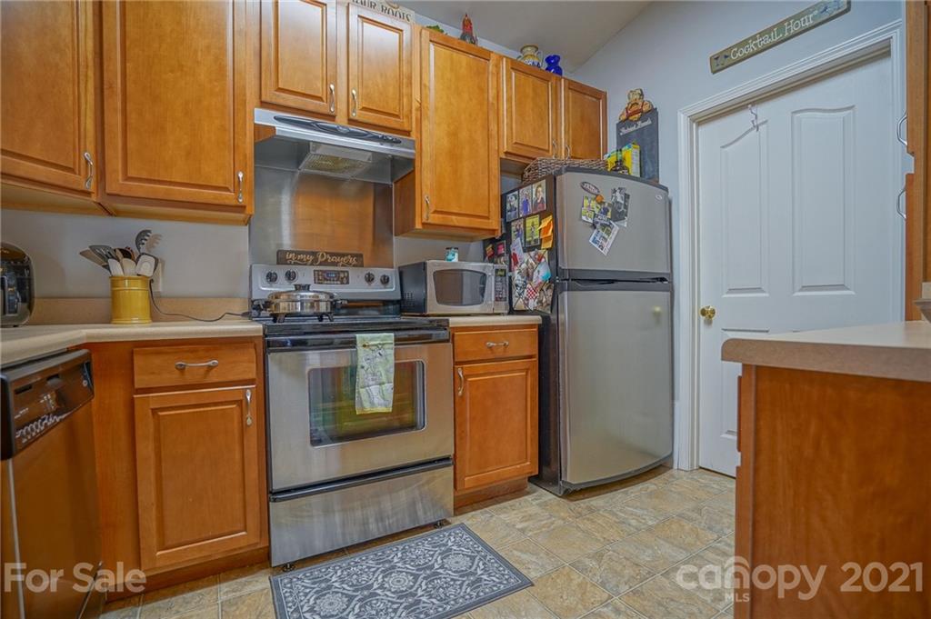 16722 Amberside Road East Cornelius, NC 28031 - Photo 15 of 38