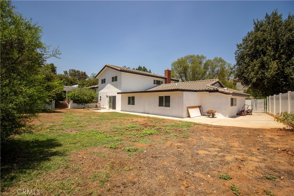 2350 Shadow Hill Drive Riverside, CA 92506 - Photo 8 of 20 Back yard.