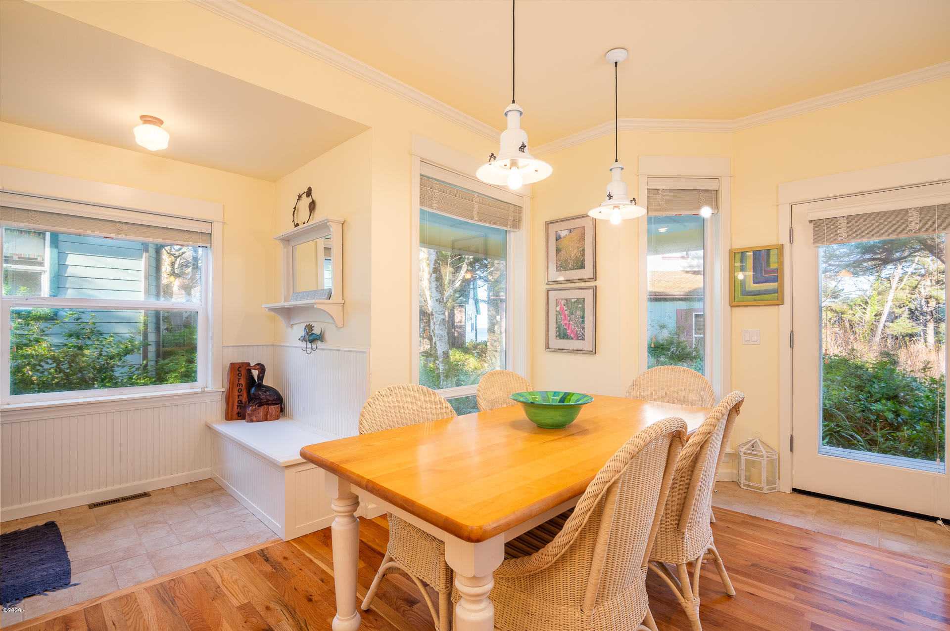 2100 Overleaf Loop Yachats, OR 97498 - Photo 10 of 51 Dining and foyer
