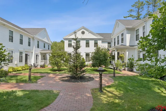 $825,000 | 149 Main Street, Unit 7, Yarmouth, ME 04096