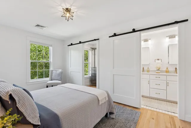 $825,000 | 149 Main Street, Unit 7, Yarmouth, ME 04096