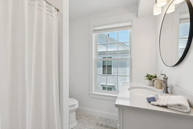 $825,000 | 149 Main Street, Unit 7, Yarmouth, ME 04096