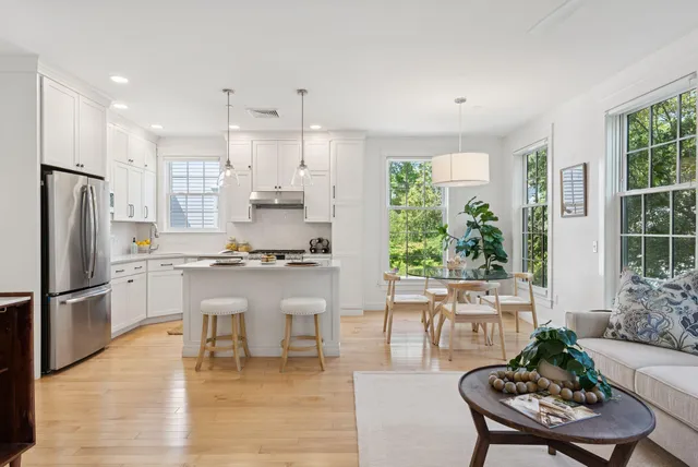 $825,000 | 149 Main Street, Unit 7, Yarmouth, ME 04096