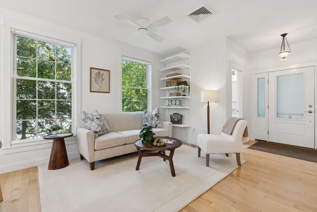 $825,000 | 149 Main Street, Unit 7, Yarmouth, ME 04096