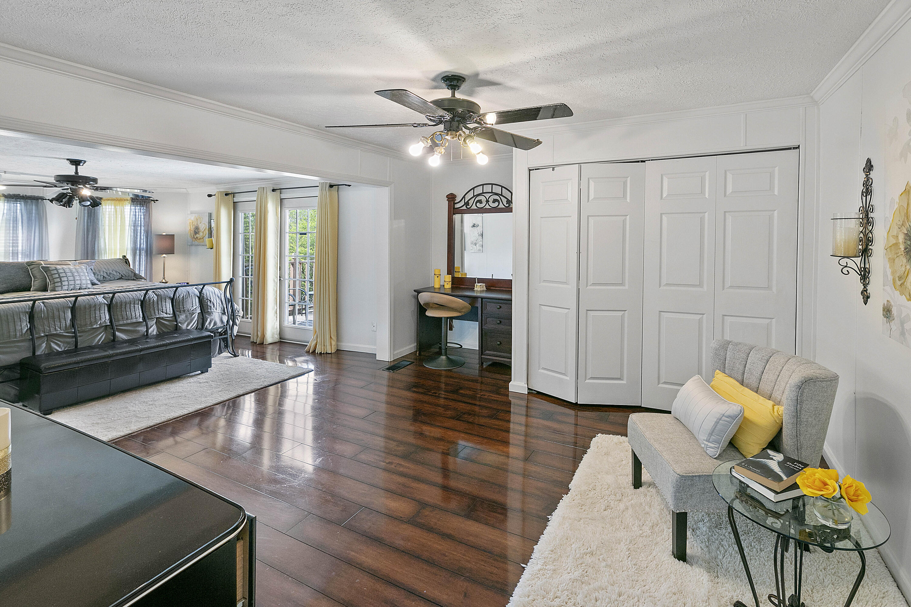 8123 Bell Road Knoxville, TN 37938 - Photo 10 of 20 Master Sitting Area