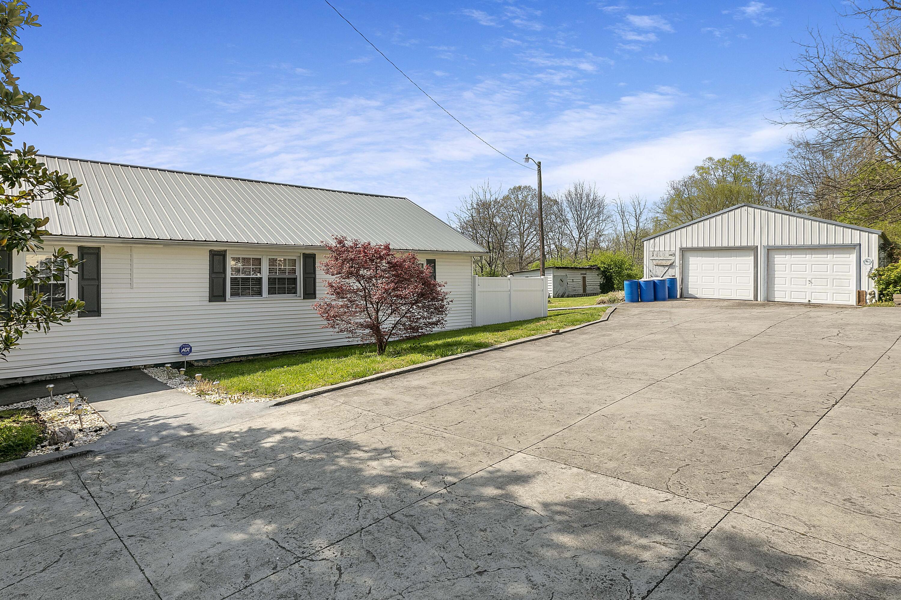 8123 Bell Road Knoxville, TN 37938 - Photo 15 of 20 Plenty of Parking