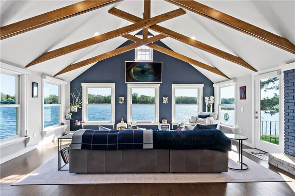 $1,800,000 | 166 New Meadow Road, Barrington, RI 02806