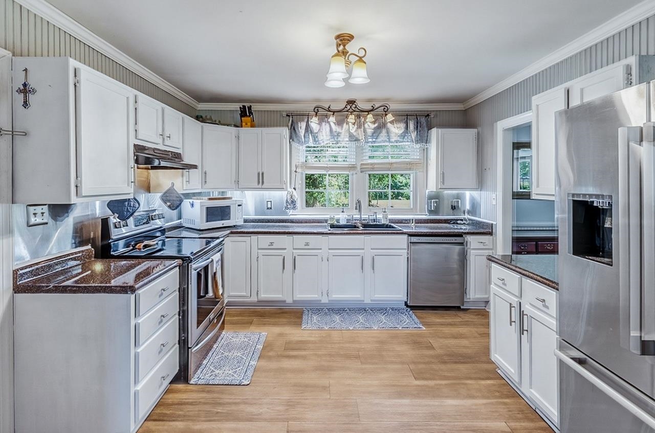 902 Blackstock Road Pauline, SC 29374 - Photo 6 of 35