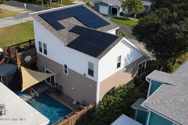 $865,000 | 137 North 4th Avenue, Kure Beach, NC 28449