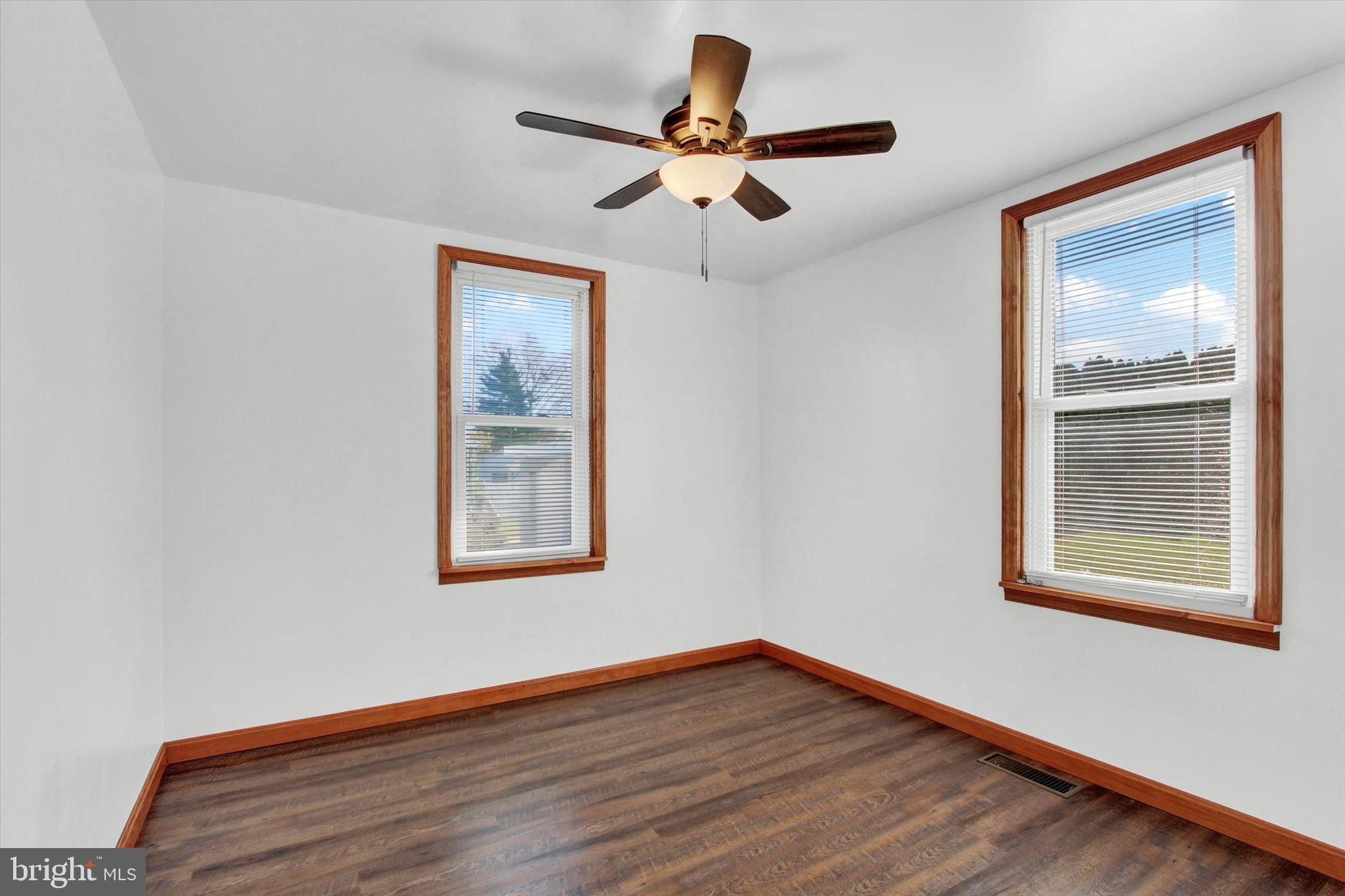 305 Wirt Avenue Hanover, PA 17331 - Photo 12 of 16