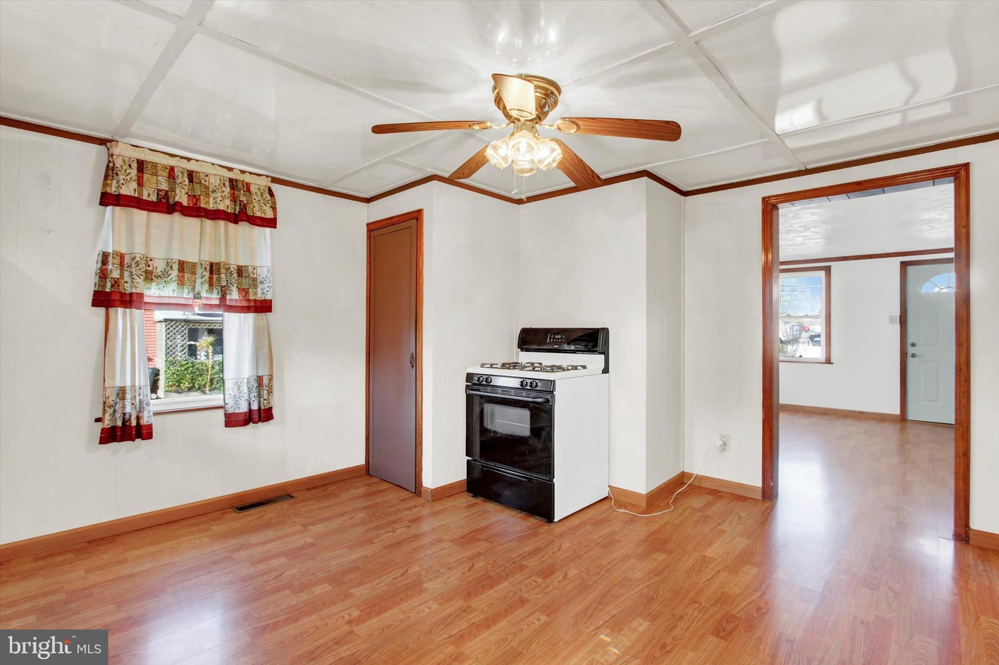 305 Wirt Avenue Hanover, PA 17331 - Photo 8 of 16