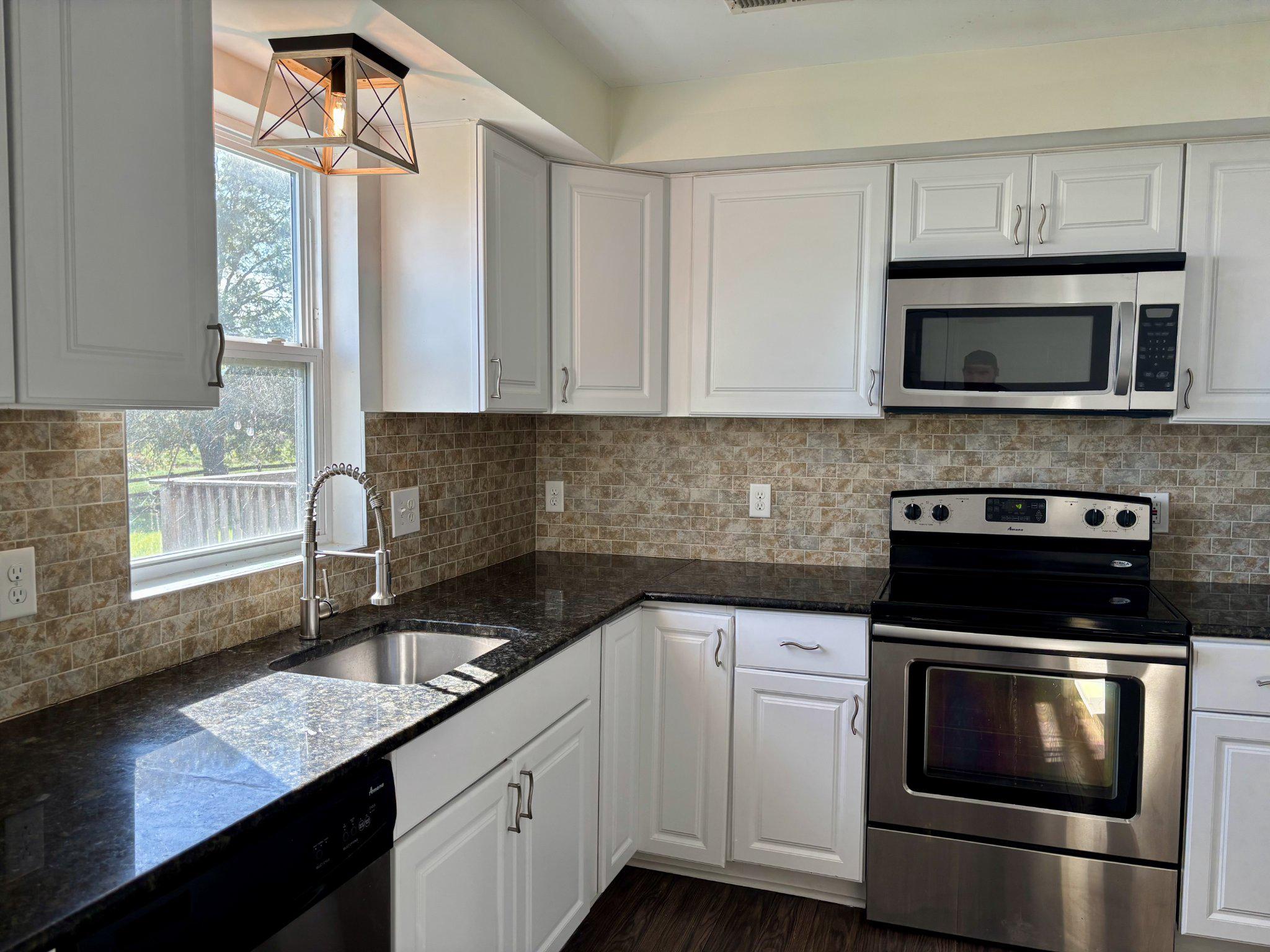 5054 Broad Run Road Jefferson, MD 21755 - Photo 2 of 23 Kitchen