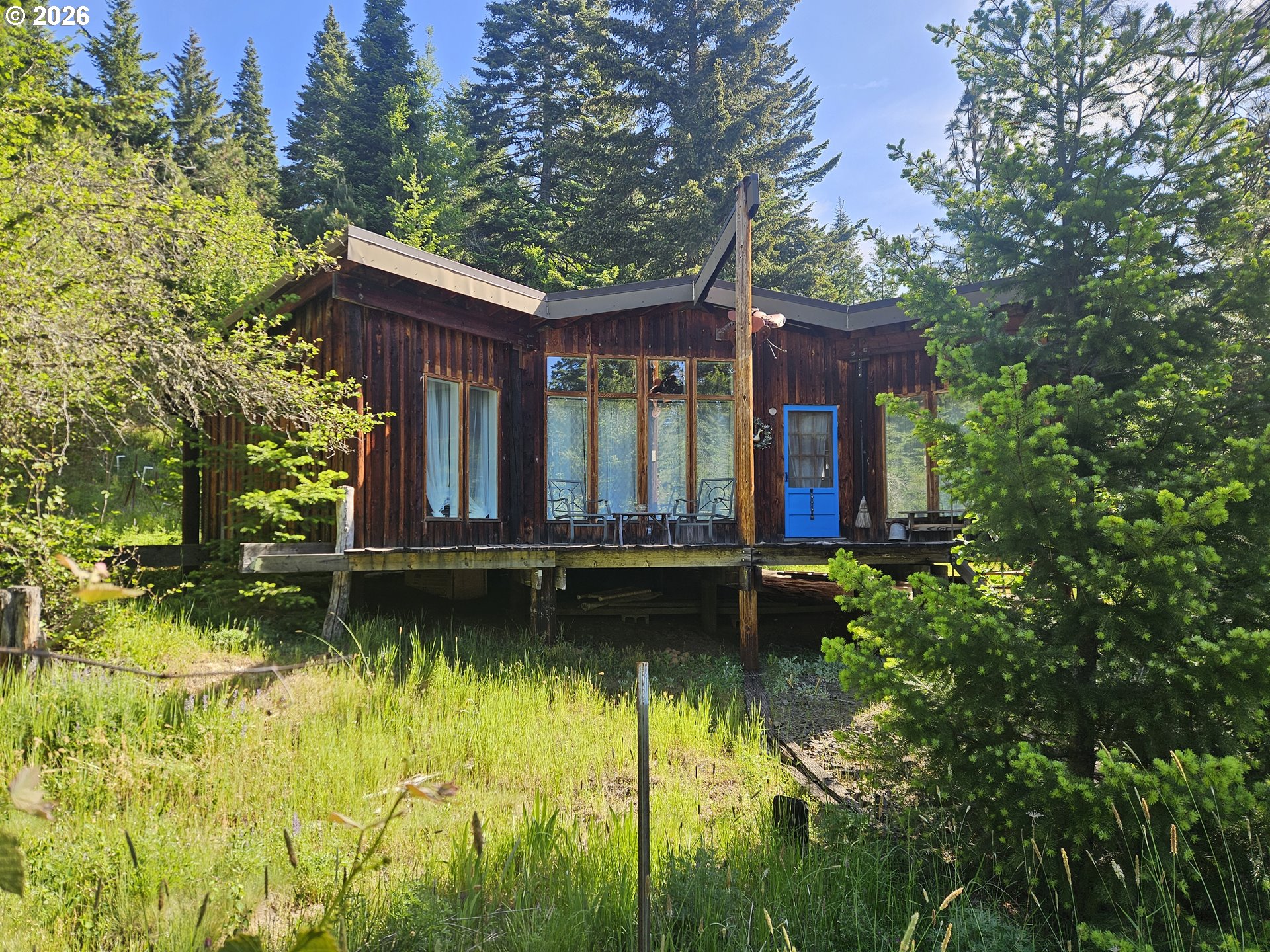 983 Snowden Road White Salmon, WA 98672 - Photo 15 of 22 a view of swimming pool with a patio