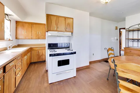 $225,000 | 411 South 16th Avenue, Maywood, IL 60153