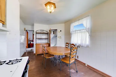 $225,000 | 411 South 16th Avenue, Maywood, IL 60153