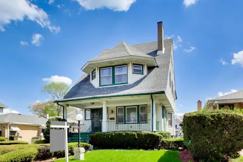 $225,000 | 411 South 16th Avenue, Maywood, IL 60153