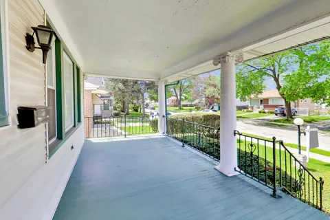 $225,000 | 411 South 16th Avenue, Maywood, IL 60153