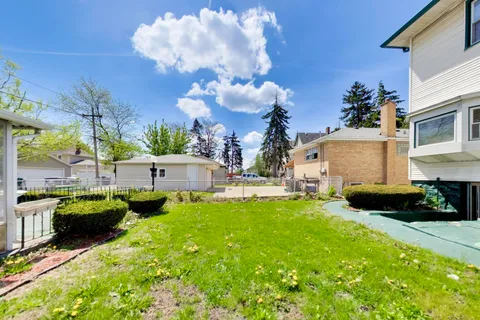 $225,000 | 411 South 16th Avenue, Maywood, IL 60153