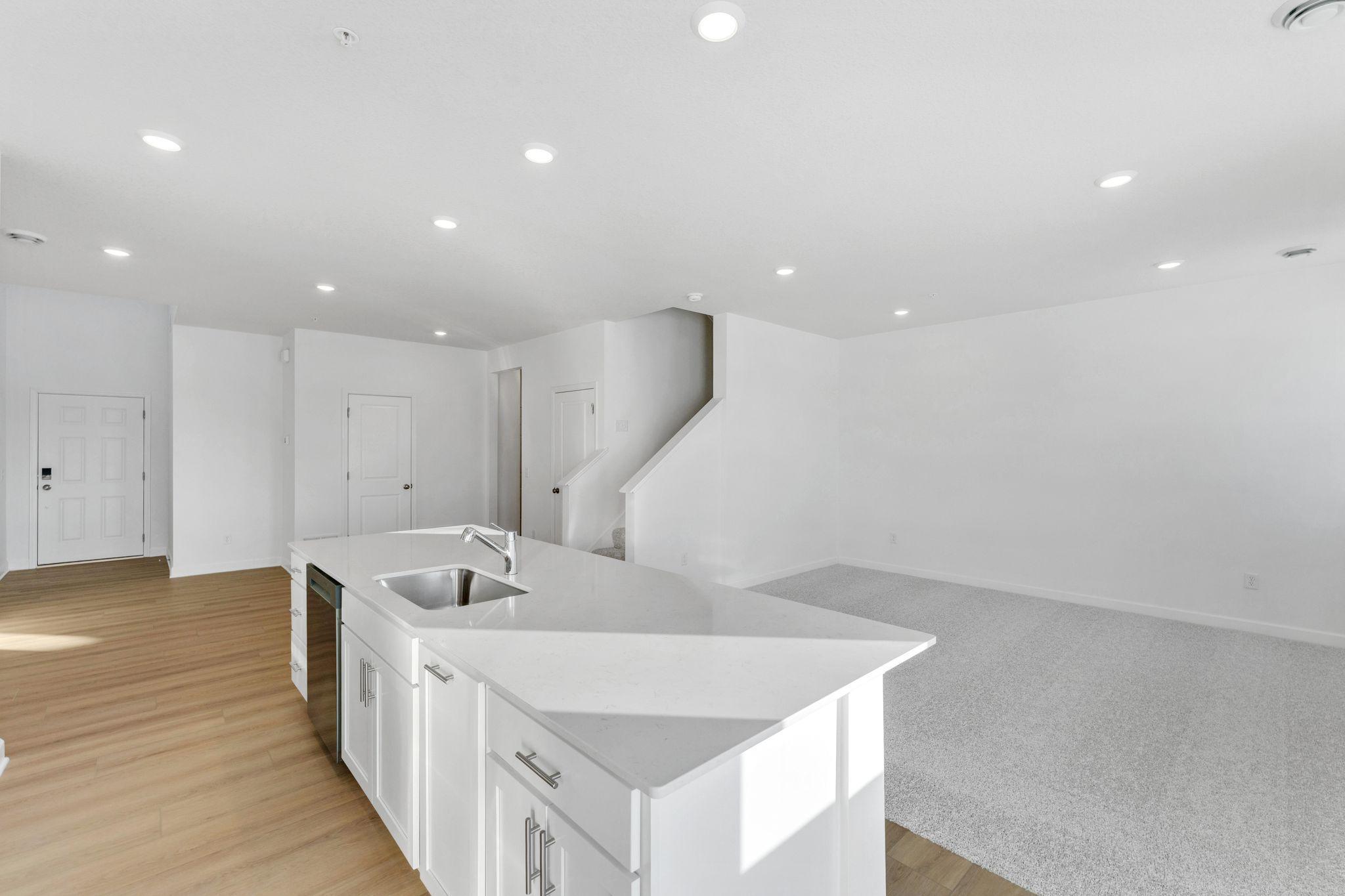 14393 Allerton Way Rosemount, MN 55068 - Photo 6 of 36