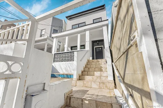 $598,000 | 2073 Bathgate Avenue | East Tremont