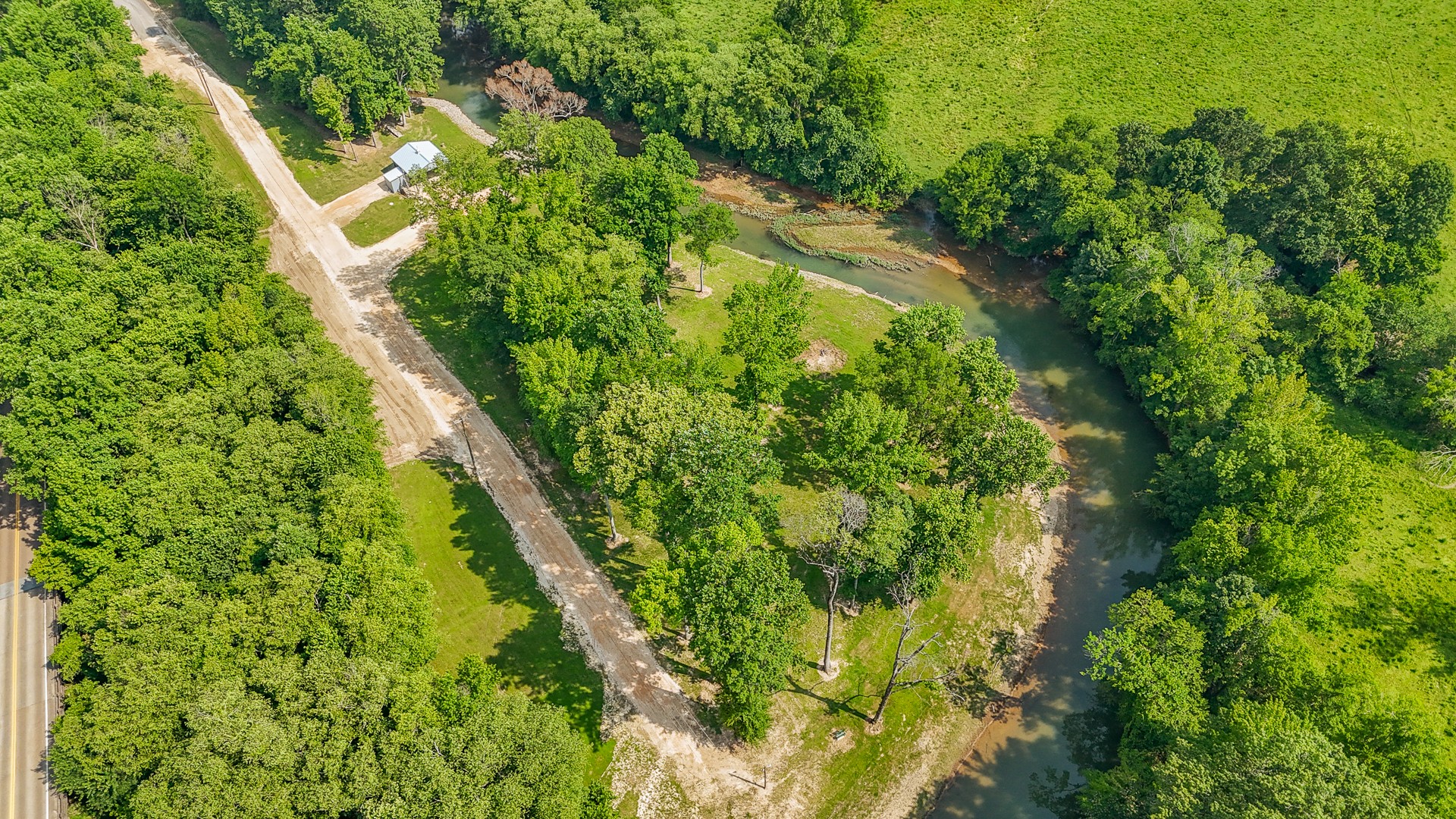 1820 Pinhook Road Savannah, TN 38372 - Photo 12 of 57