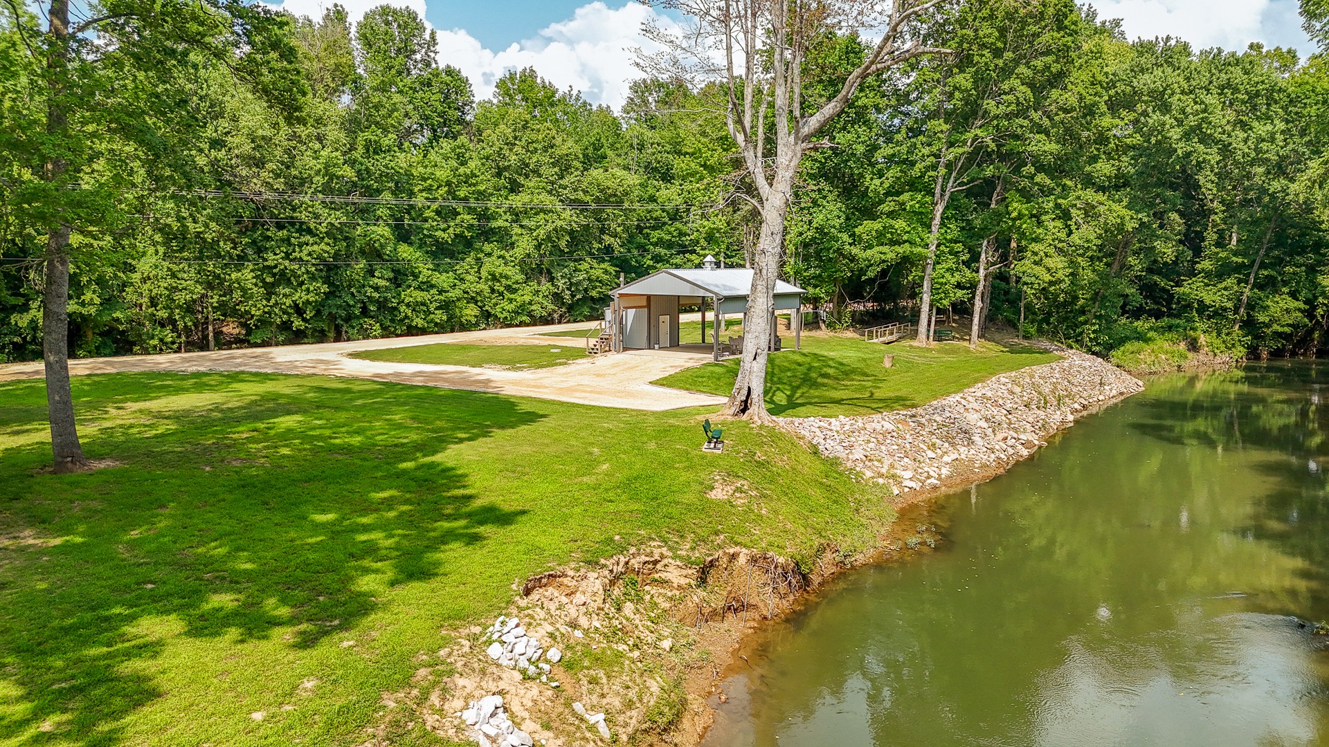 1820 Pinhook Road Savannah, TN 38372 - Photo 15 of 57 a view of a backyard with swimming pool