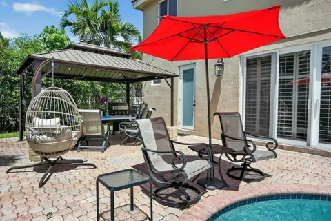 $899,988 | 5340 Northwest 103rd Way, Coral Springs, FL 33076