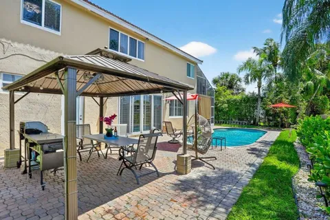 $899,988 | 5340 Northwest 103rd Way, Coral Springs, FL 33076