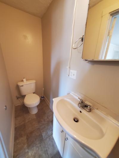 702 West 5th Street Anderson, IN 46016 - Photo 6 of 14