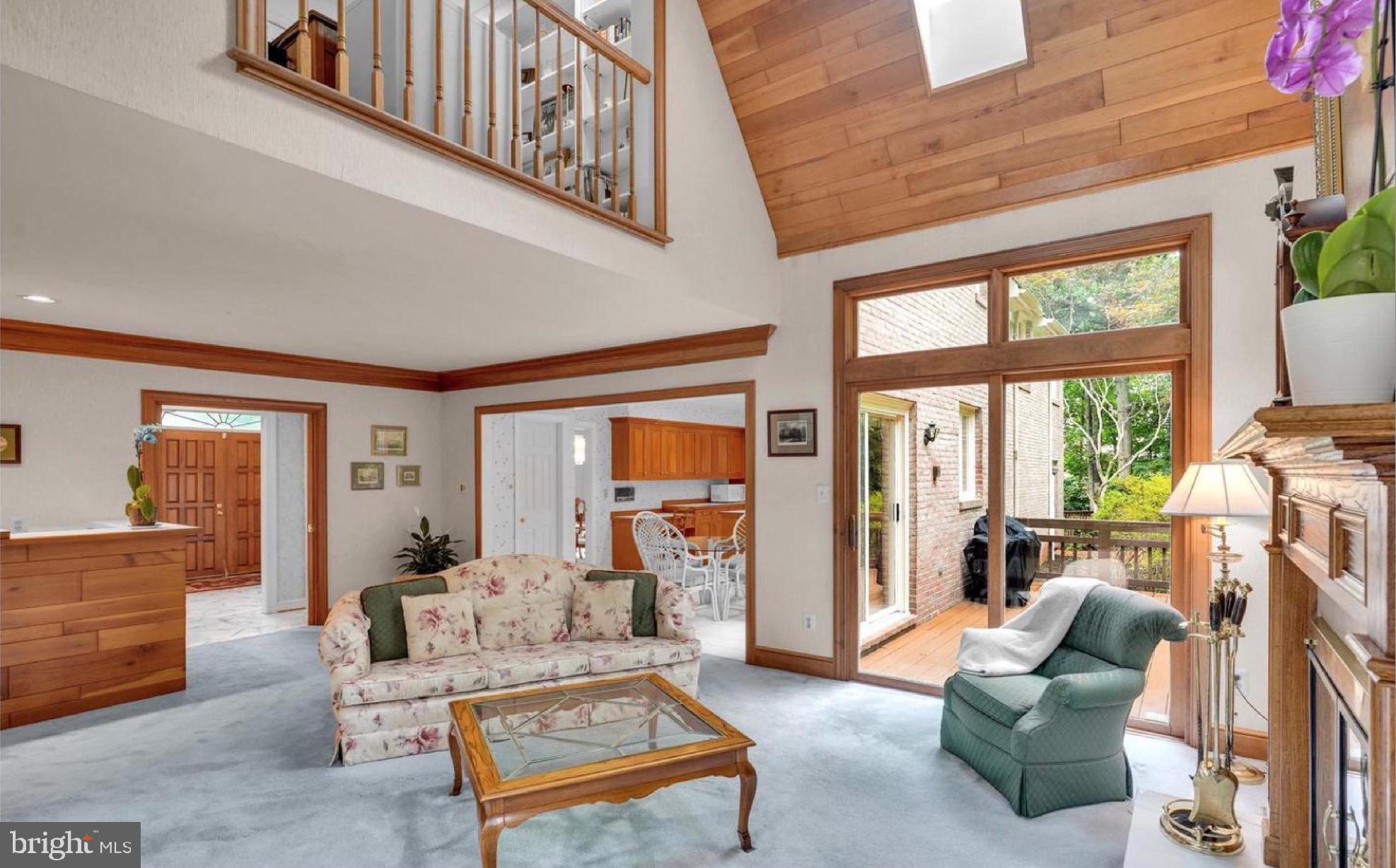 10700 Hunters Run Court Vienna, VA 22181 - Photo 12 of 58