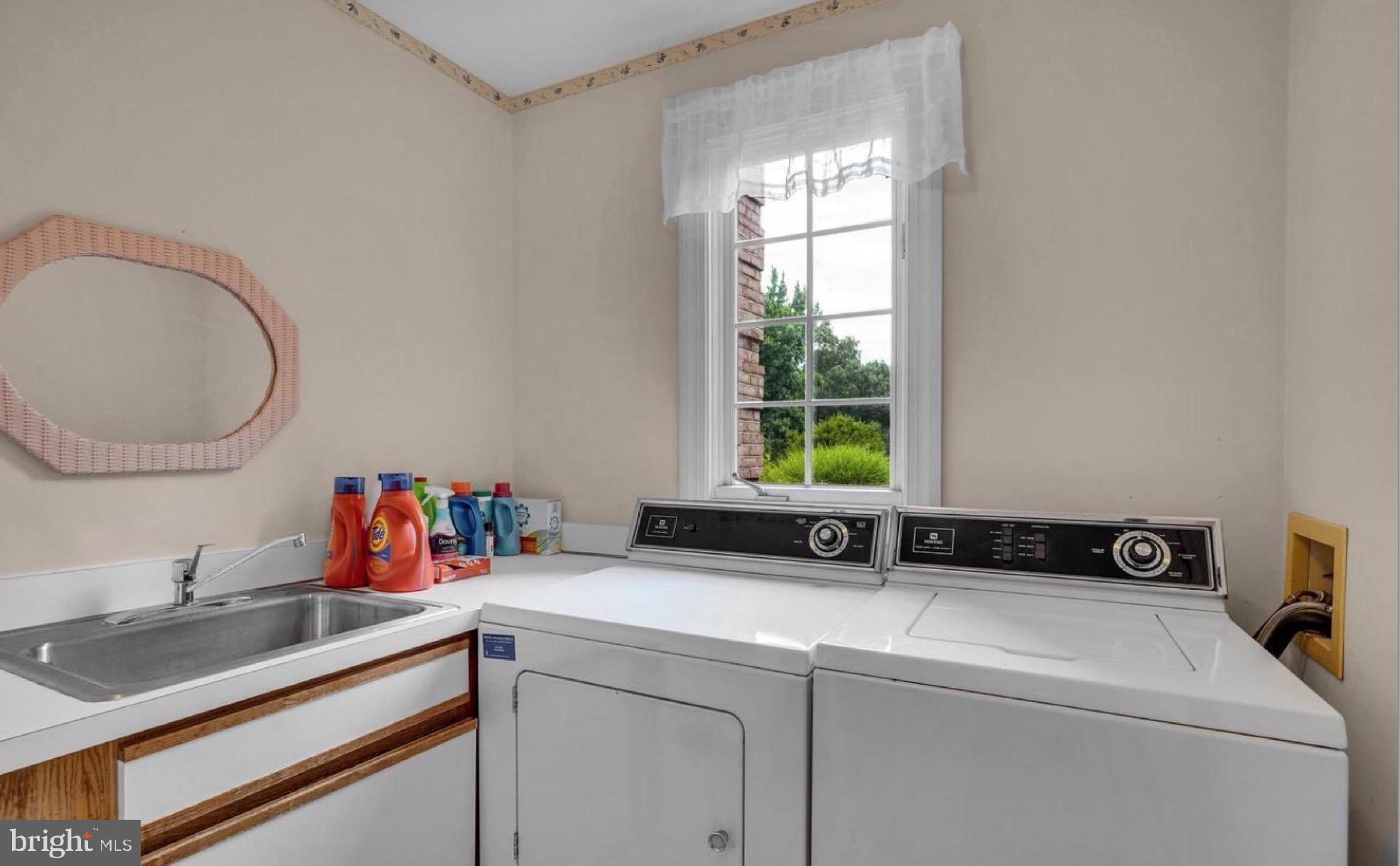 10700 Hunters Run Court Vienna, VA 22181 - Photo 13 of 58