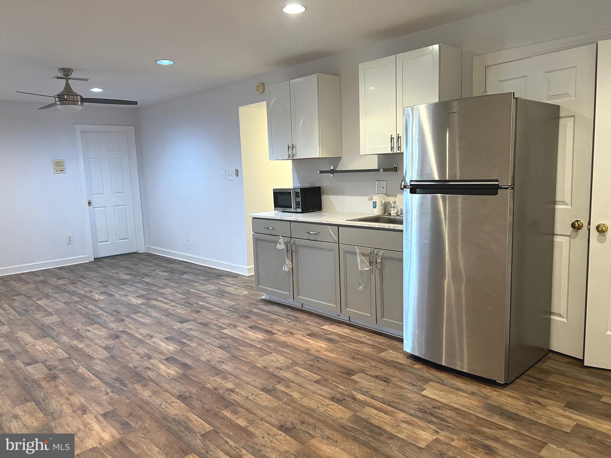 10700 Hunters Run Court Vienna, VA 22181 - Photo 33 of 58