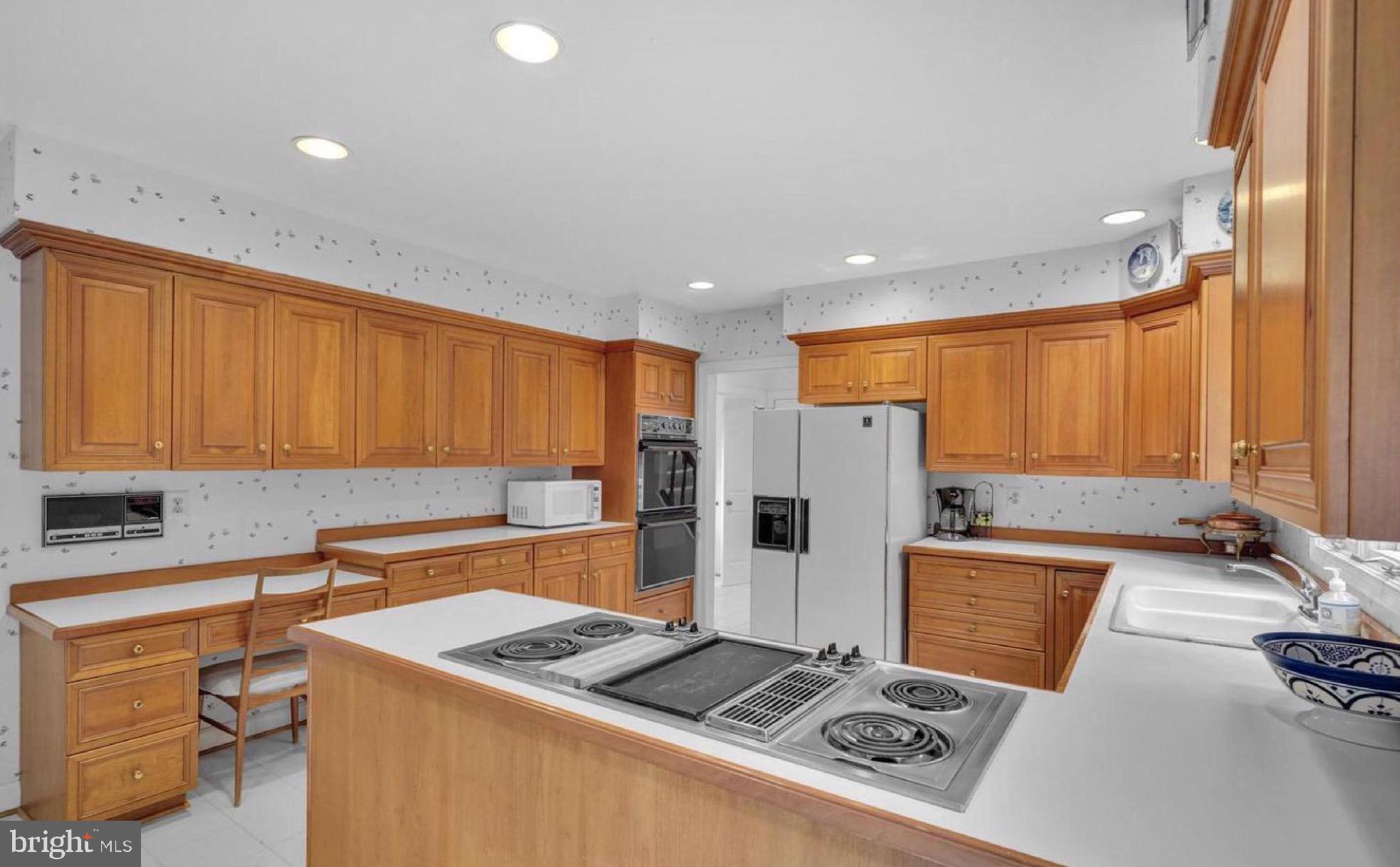 10700 Hunters Run Court Vienna, VA 22181 - Photo 9 of 58