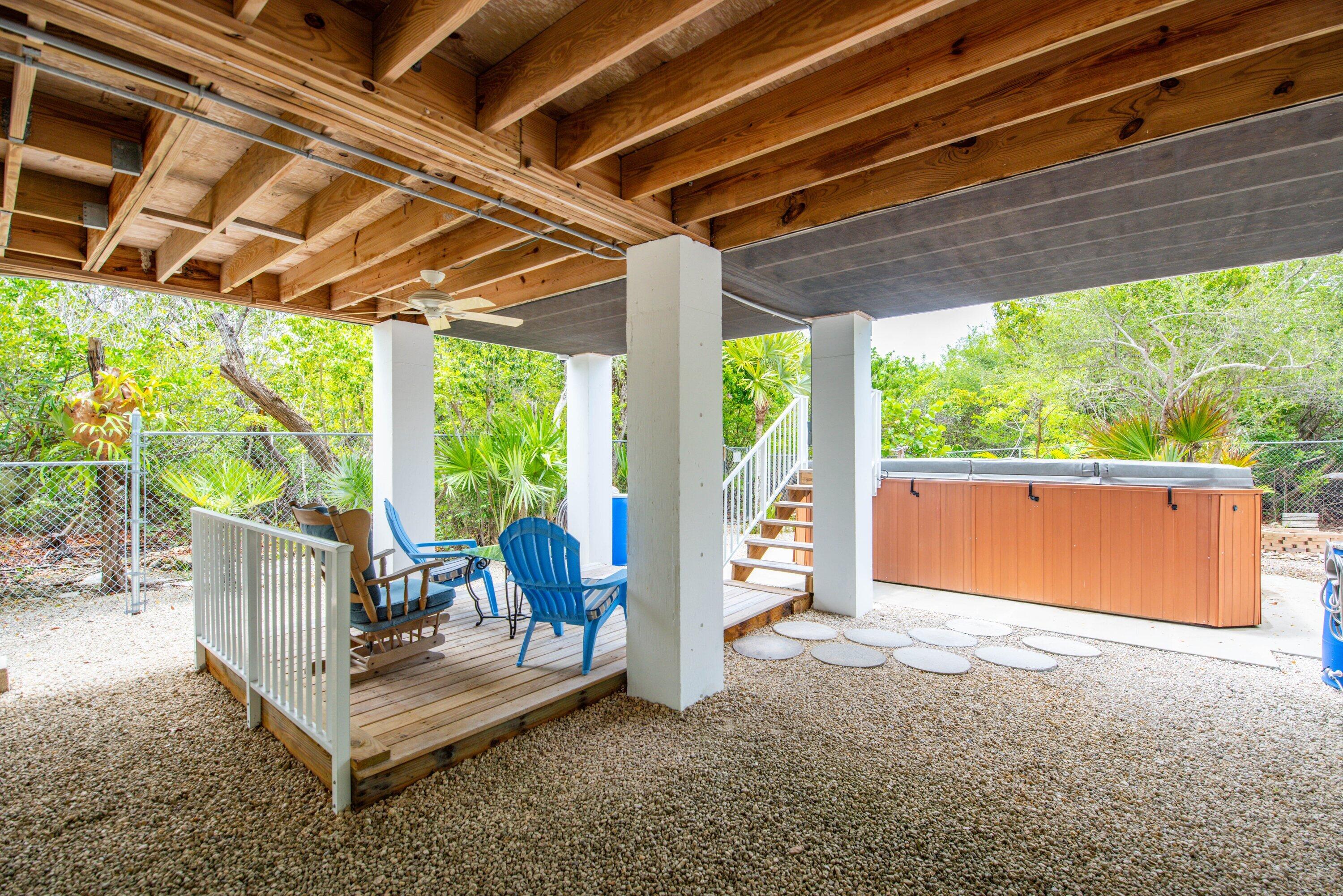 28212 Gato Road Summerland Key, FL 33042 - Photo 23 of 35 028-28212GatoRoad-LTK swimspa