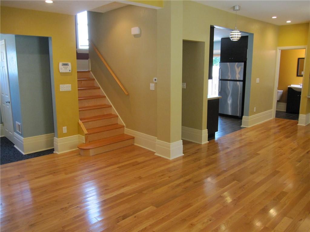 471 Oneida Street Pittsburgh, PA 15211 - Photo 13 of 30