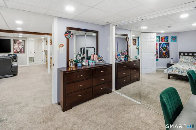 $449,900 | 39 Inchcliffe Drive, Ledyard, CT 06335