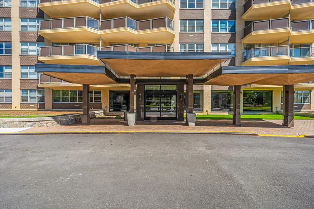 $375,000 | 17-85 215th Street, Unit 4B | Bay Terrace