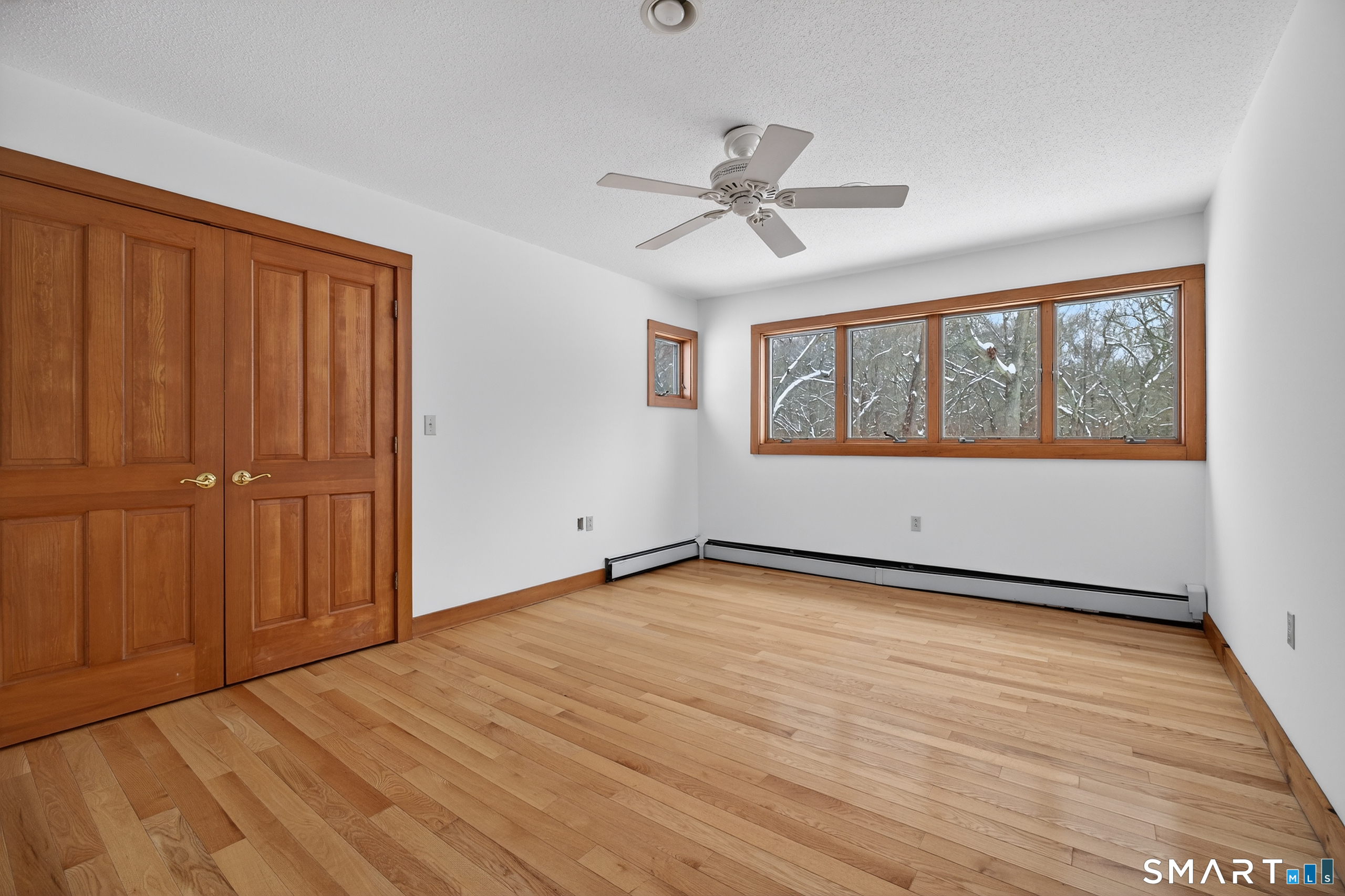 14 Cutler Road Old Lyme, CT 06371 - Photo 25 of 34 Upper level Guest bedroom